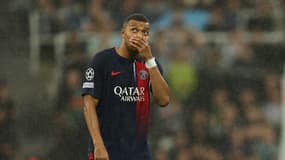 Kylian Mbappé tout seul après la défaite du PSG contre Newcastle, le 4 octobre 2023