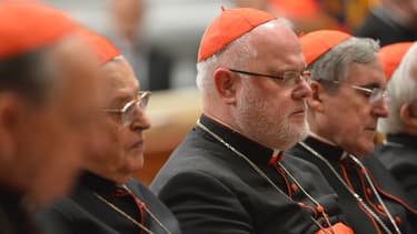 Des cardinaux prient au Vatican le 6 Mars 2013