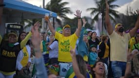 Des sympathisants de Jair Bolsonaro à Rio de Janeiro, ce dimanche 28 octobre.