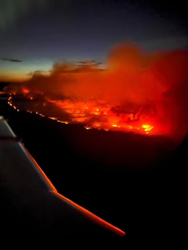 Un important incendie à Fort Nelson au Canada dans la nuit du 10 au 11 mai 2024.