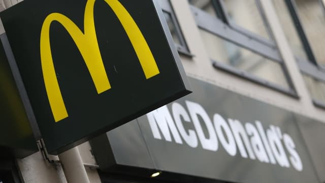 McDonald's est accusé par plusieurs syndicats d'avoir échappé à environ 1 milliard d'euros d'impôts. 