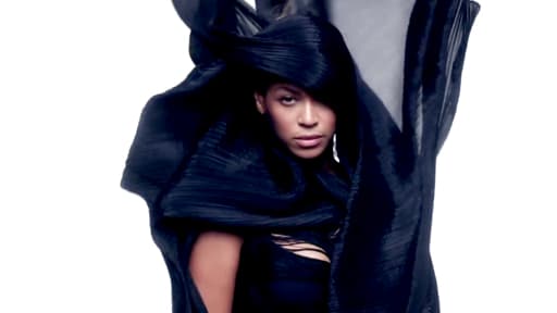 Beyoncé dans le clip de "Ghost".