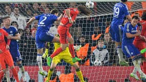 Chelsea-PSG : les buts de David Luiz et Thiago Silva 