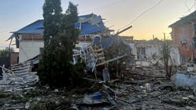 Cette photo diffusée par le gouverneur de la région de Koursk, Alexei Smirnov, sur sa chaîne Telegram, montre les dégâts causés dans la ville de Sudzha, le 6 août 2024, par les tirs d'obus des forces ukrainiennes dans la région russe de Koursk.