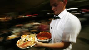 Plusieurs chefs cuisiniers italiens demandent la démission de la secrétaire d'Etat à la Culture accusée d'avoir dénigré leur profession en affirmant que la gastronomie de l'Italie n'était qu'une pâle copie de sa voisine française. /Photo d'archives/REUTER