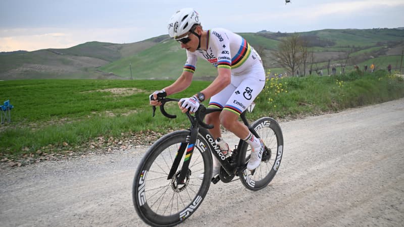 Tadej Pogacar s est entraine sur le parcours de Paris Roubaix 2251281
