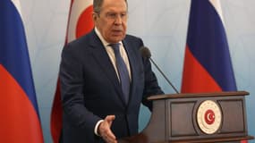 Le ministre russe des Affaires étrangères Sergeï Lavrov lors d'une conférence de presse à Ankara (Turquie) le 8 juin 2022.