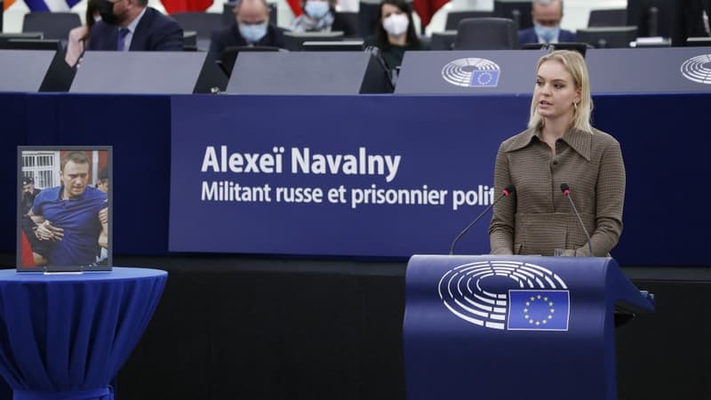 Alexeï Navalny: qui est Dasha Navalnaïa, la fille de l'opposant engagée dans le combat contre Vladimir Poutine?