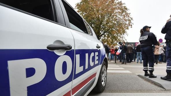 Une femme attaque au couteau un policier à Bordeaux: que s'est-il passé?