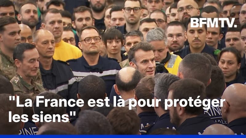 "Nous ne participons pas à un conflit en cours" au Moyen-Orient, assure Emmanuel Macron