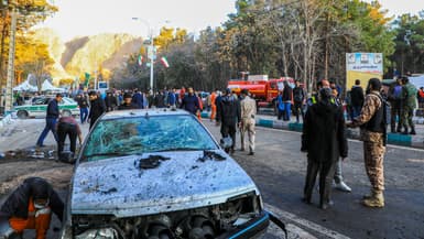 Le site où deux explosions rapprochées ont frappé une foule le jour de l'anniversaire de l'assassinat en 2020 du général Qasem Soleimani, près de la mosquée Saheb al-Zaman dans la ville de Kerman, dans le sud de l'Iran, le 3 janvier 2024.