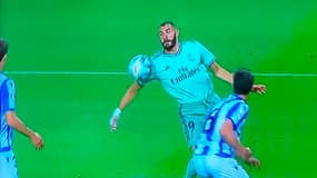 Le contrôle de Benzema, de l'épaule ou du bras ?