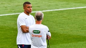 Kylian MBAPPE et Didier DESCHAMPS