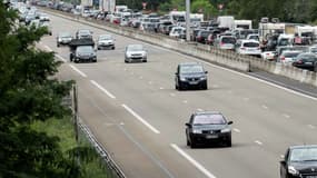 Image d'illustration - Rouler sur la voie du milieu, quand celle de droite est libre, peut coûter très cher en Belgique.