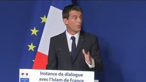 Valls veut "faire la démonstration que la France et l'islam sont pleinement compatibles"