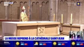 Lyon: la première messe post-confinement a été célébrée à la cathédrale Saint-Jean