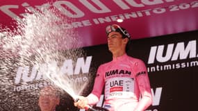 Isaac Del Toro maillot rose du Giro 2025 après la 9e étape