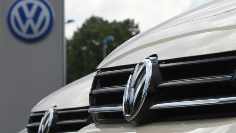 Volkswagen va fermer au moins trois usines et supprimer des dizaines de milliers d'emplois