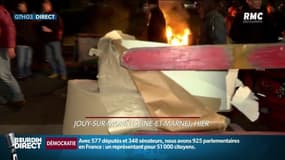 Fermeture annoncée de l'usine d'Arjowiggins: les salariés protestent en brûlant le stock de papier