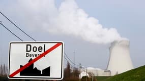 Le réacteur numéro 3 de la centrale nucléaire de Doel, en Belgique, présente de potentielles fissures sur sa cuve.