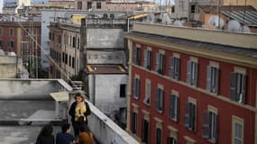 Des étudiants sur les toits de Rome le 9 mai 2020.