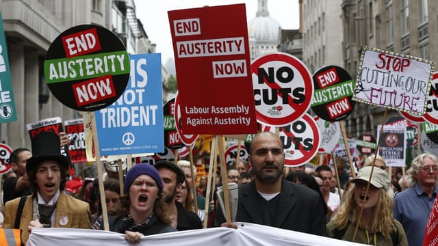 Des milliers de manifestants britanniques ont protesté contre l'austérité à Londres ce 20 juin.