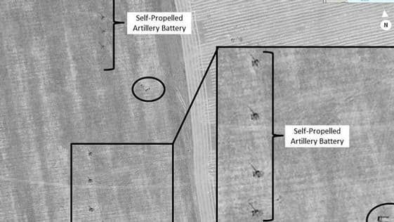 Une image satellite capturée le 23 août près de Krasnodon, dans l'Est de l'Ukraine, montre, selon l'Otan, des unités d'artillerie russes en positions de tir. 