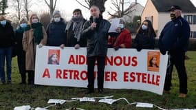 Eric Mouzin, le père d'Estelle, lors d'une marche blanche le 9 janvier 2021.