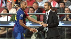 Thierry Henry et Pep Guardiola lors de Barça-Sporting en 2008