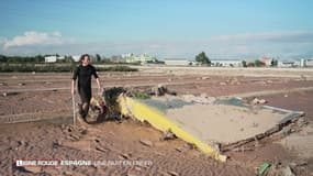 Dani recherche son père Bassem, un chauffeur routier de 72 ans disparu dans les inondations en Espagne, le 29 octobre 2024.