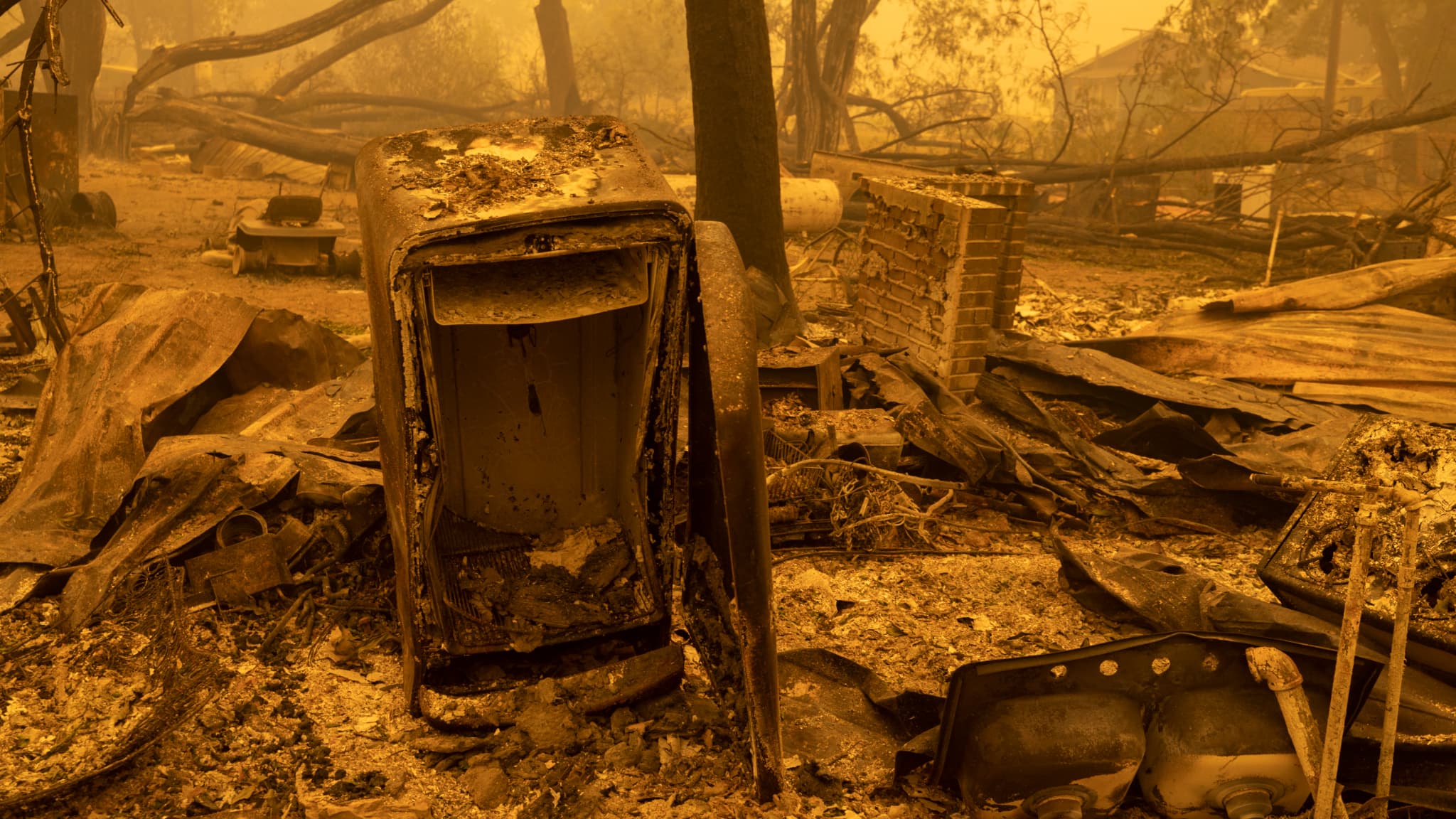 ÉtatsUnis nouveau feu géant en Californie, plus de 20.000 hectares brûlés