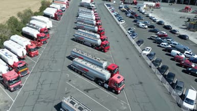 Série de camions (image d'illustration)