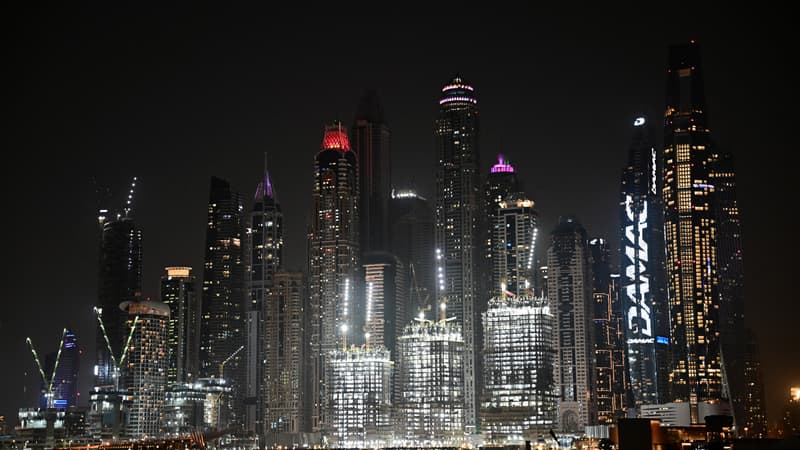 Ils ont déboursé 200.000 dollars pour fuir les missiles qui pleuvaient sur les gratte-ciels: entre jets privés et voitures avec chauffeurs, le très cher exode des riches hors de Dubaï