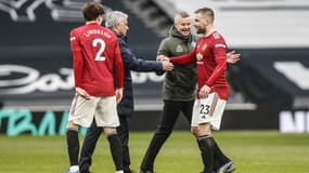 José Mourinho le visage fermé après la défaite