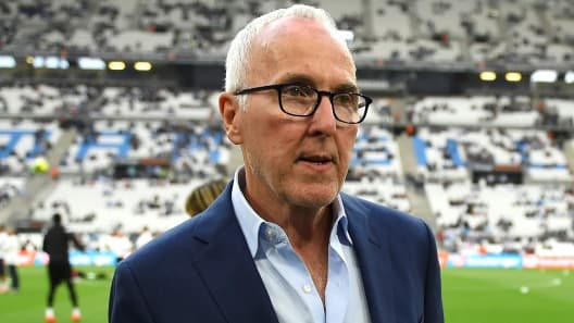 is there really a curse for Marseille when McCourt travels to see the matches?