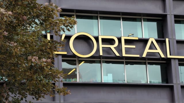 L'Oréal fait partie des groupes qui ne pratiquent pas de différences de salaires entre les sexes.