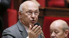 Michel Sapin veut poursuivre les réformes pour redresser la compétitivité française.