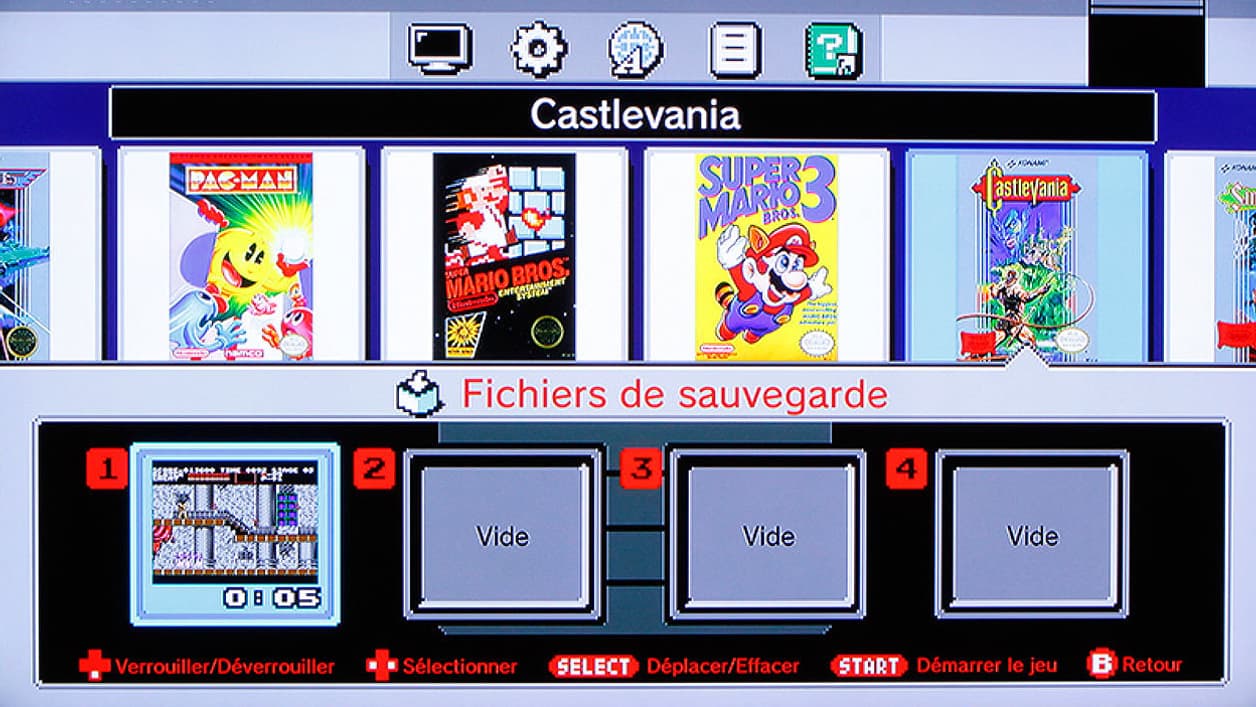 L'interface de la NES Classic Mini est moderne mais reprend les codes de l'époque... et on peut sauvegarder les jeux ! L'interface de la NES Classic Mini est moderne mais reprend les codes de l'époque... et on peut sauvegarder les jeux !