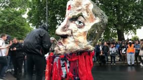L'effigie d'Emmanuel Macron incendiée, mardi 22 mai 2018 à Paris
