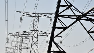 La filiale de RTE, Arteria, et FPS Towers s'allient pour développer l’installation d’antennes-relais sur les pylônes des lignes à haute tension.