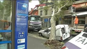 Lyon: des vents violents font des blessés et causent des dégâts matériels