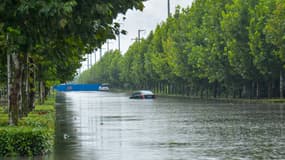 Des inondations dans la ville de Xiaogan, dans la localité de Yicheng le 12 août 2021.