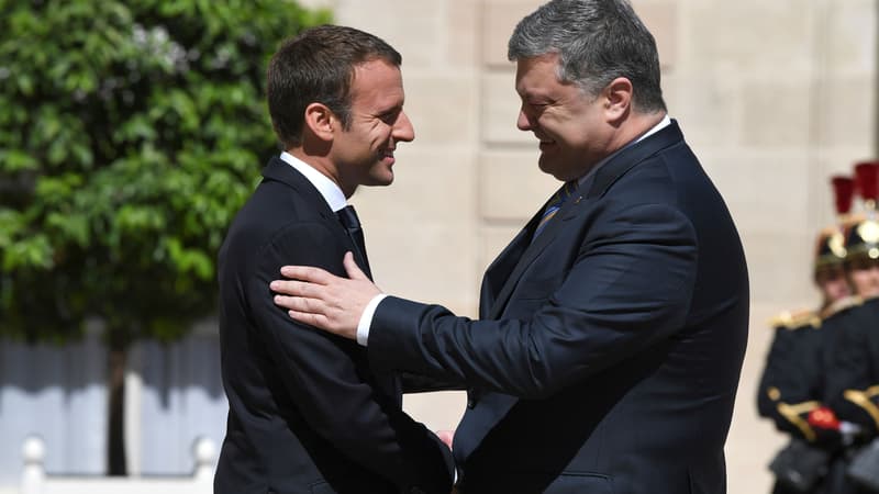 Emmanuel Macron et Petro Porochenko, ce lundi 26 juin 2017.