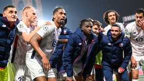 Ngal'ayel Mukau et les Lillois célèbrent leur victoire contre Bologne en Ligue des champions, le 27 novembre 2024