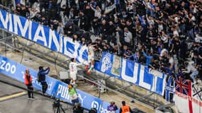 La célébration de Samuel Gigot avec les supporters