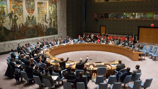 Le Conseil de sécurité de l'ONU lors d'un vote, le 3 mars 2015 au siège des Nations Unies à New York.