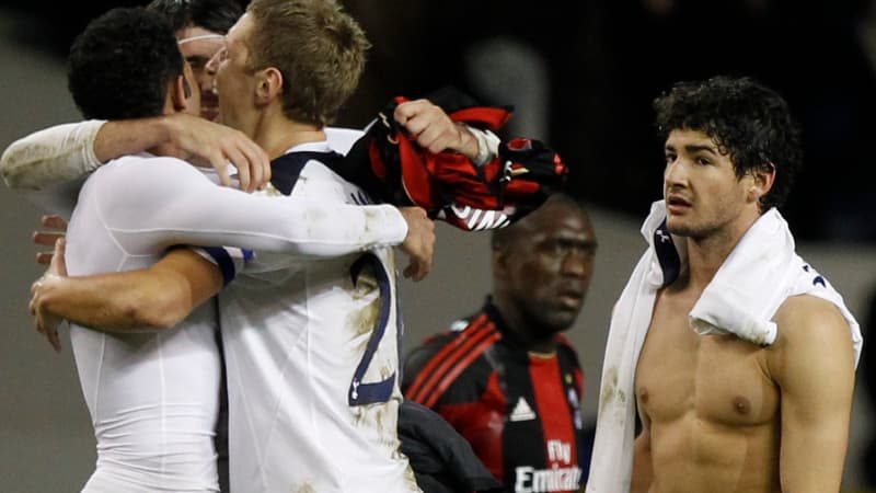 La joie des joueurs de Tottenham sous le regard de Pato et Seedorf