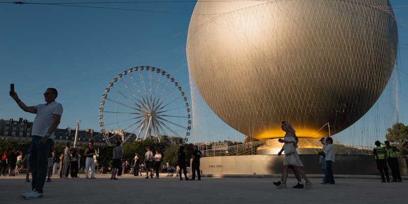 La vasque olympique aux Tuileries, un an après les JO de Paris 2024, le 3 juillet 2025