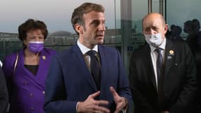 Emmanuel Macron à Dubaï le 3 décembre 2021.