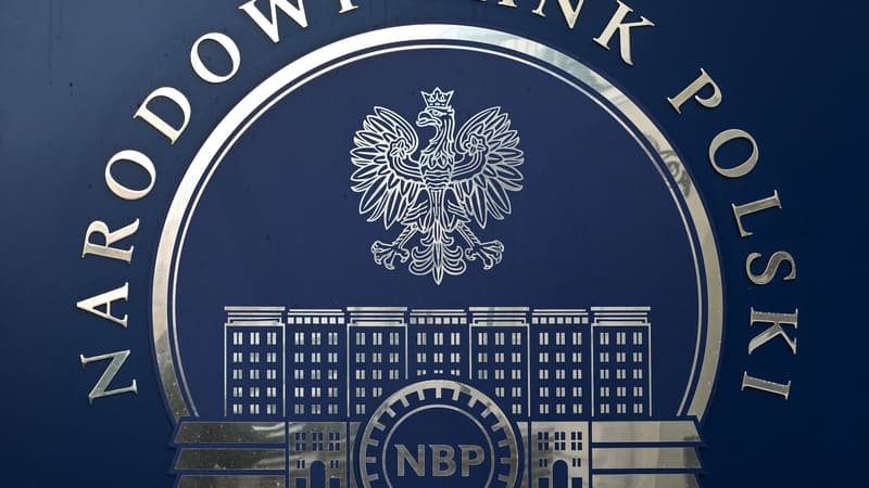"Nous avons un emplacement géographique particulier": la Banque centrale de Pologne veut grossir ses réserves d'or de 150 tonnes pour des "raisons de sécurité" nationale